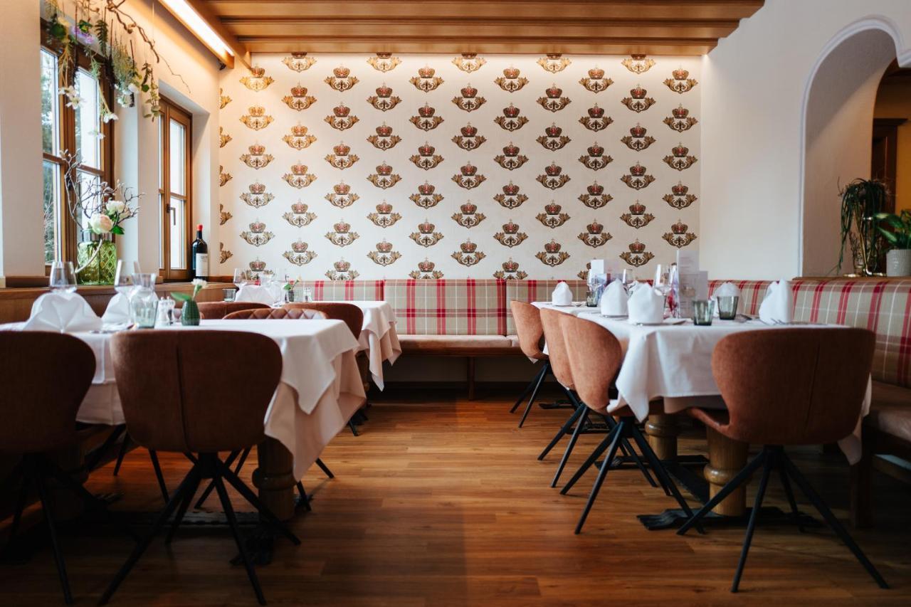 Landhotel Lindenhof Feld am See Exterior photo